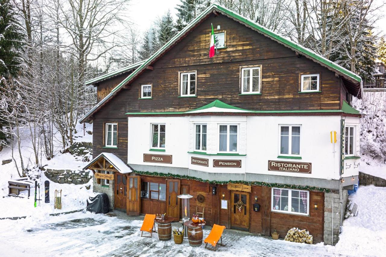 Penzion Sofinata & Pizzeria Špindlerŭv Mlýn מראה חיצוני תמונה