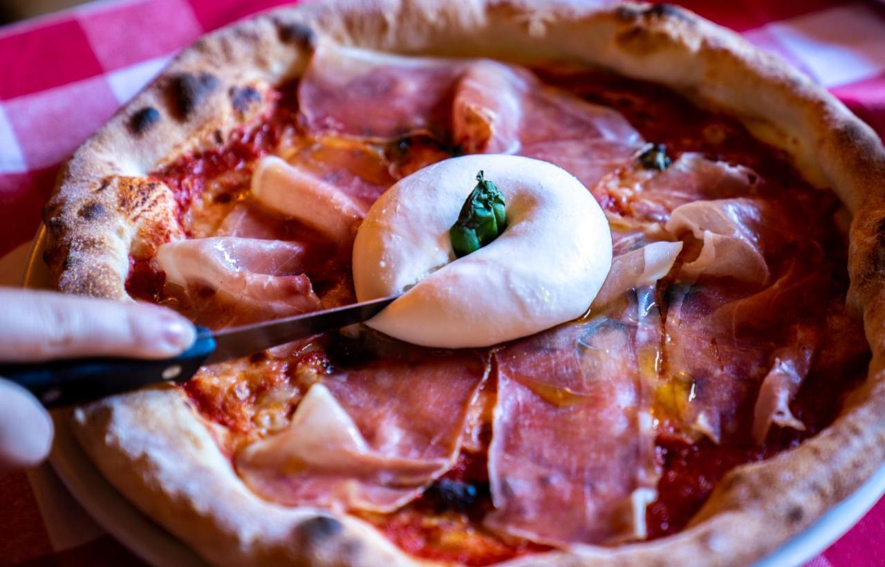 Penzion Sofinata & Pizzeria Špindlerŭv Mlýn מראה חיצוני תמונה